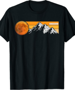 Dogecoin T-Shirt DOGE Moon Retro Dog Cryptocurrency