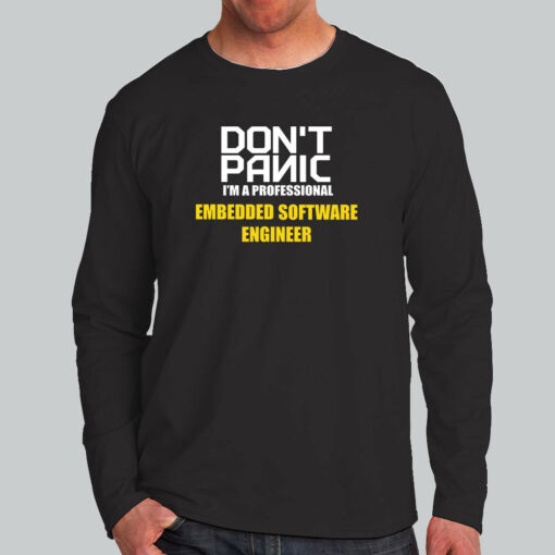 Don’t Panic, I’m an Expert Engineer’ Tech Tee