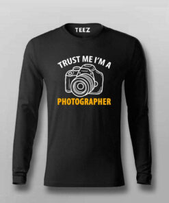 Trust Me, I Capture Moments Men’s Photography Tee