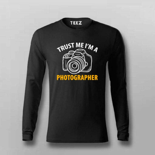 Trust Me, I Capture Moments Men’s Photography Tee