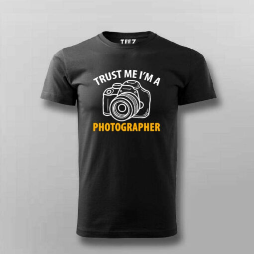 Trust Me, I Capture Moments Men’s Photography Tee